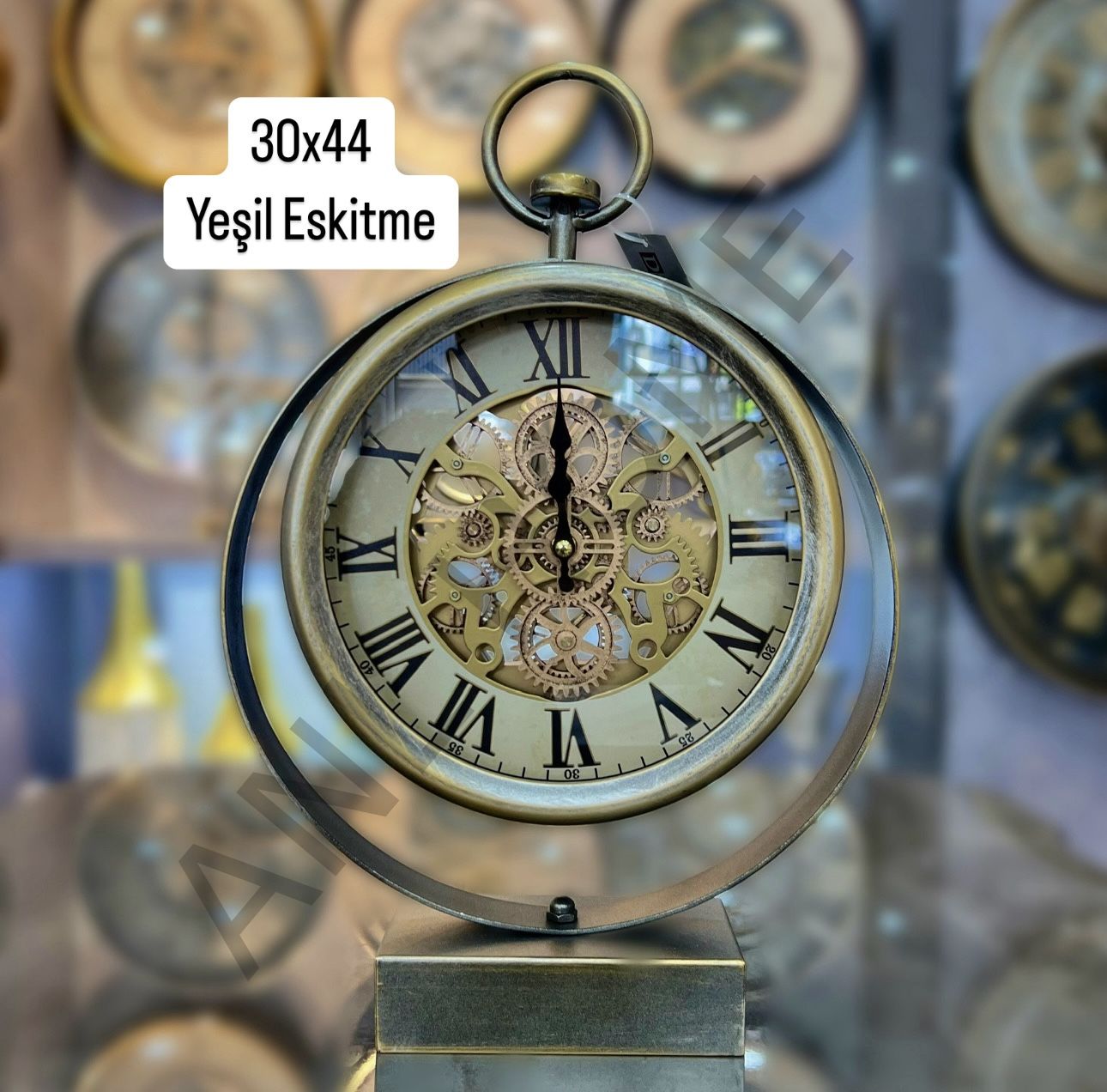 Çarklı Masa Saati Yuvarlak Yeşil Eskitme